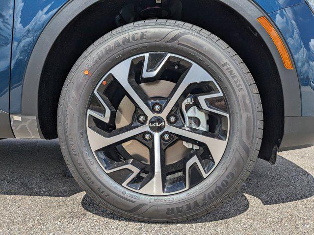 new 2025 Kia Sportage Hybrid car, priced at $29,584