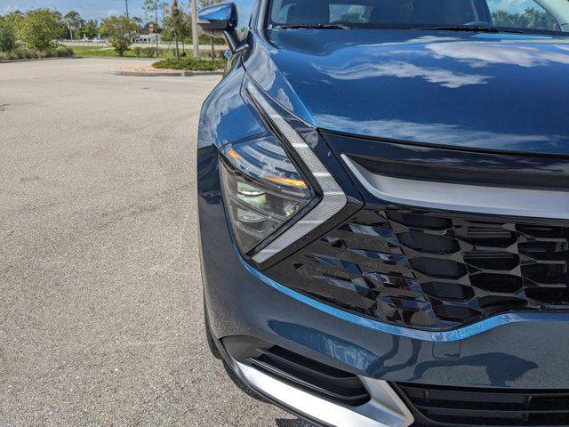new 2025 Kia Sportage Hybrid car, priced at $29,584