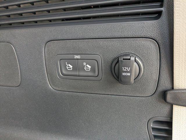 new 2025 Kia Sorento car, priced at $35,424