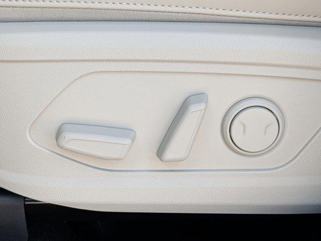 new 2025 Kia Sorento car, priced at $35,424