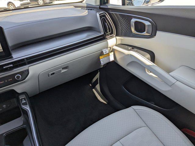 new 2025 Kia Sorento car, priced at $31,332