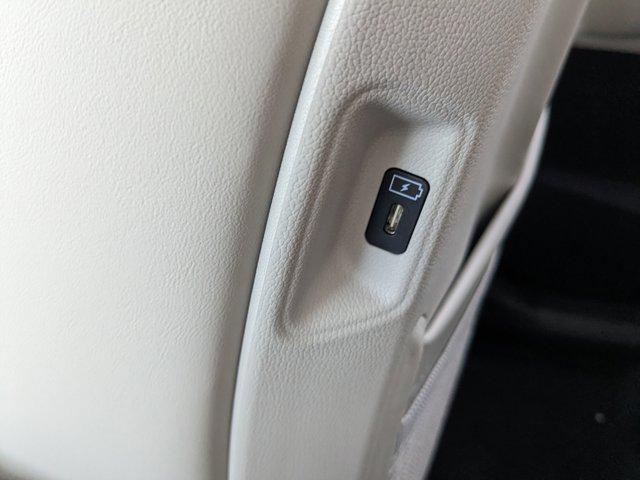 new 2025 Kia Sorento car, priced at $31,332