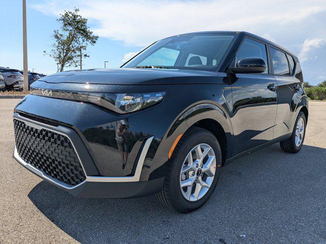 new 2025 Kia Soul car, priced at $21,916