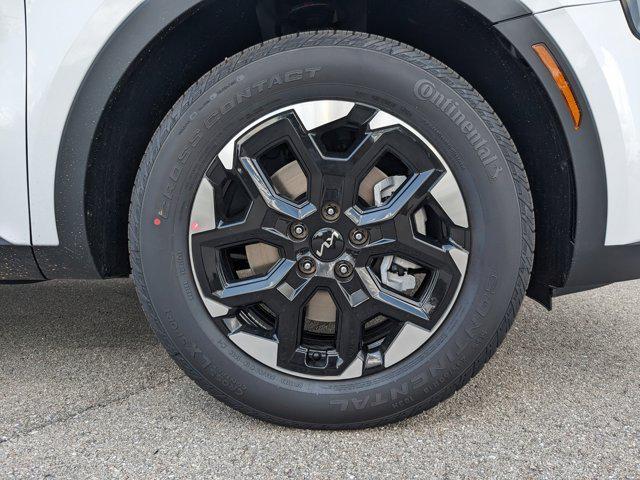 new 2025 Kia Sorento car, priced at $32,140