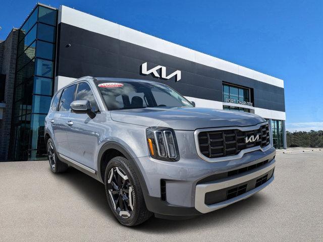 used 2024 Kia Telluride car, priced at $33,495