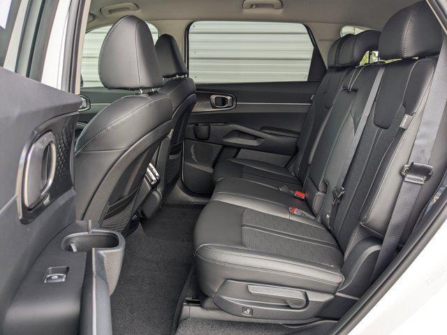 new 2025 Kia Sorento car, priced at $32,756