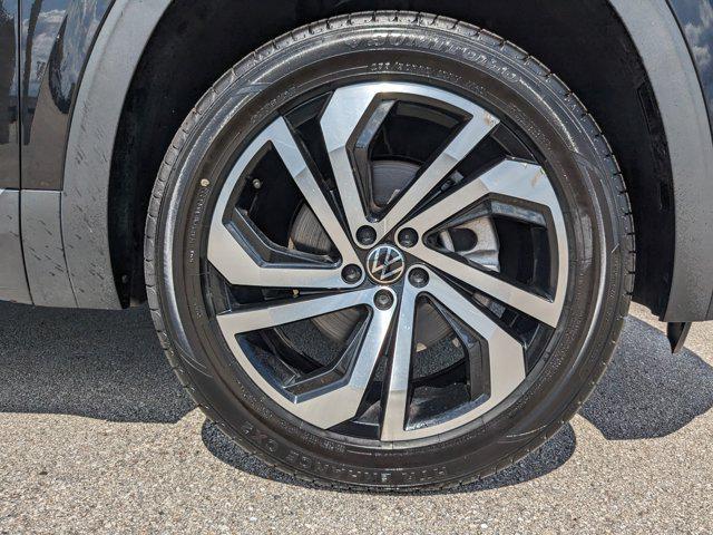 used 2021 Volkswagen Atlas Cross Sport car, priced at $27,996