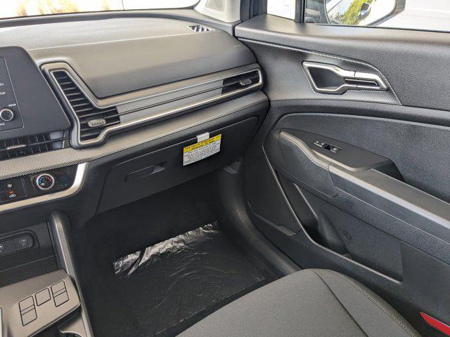 new 2025 Kia Sportage car, priced at $25,508