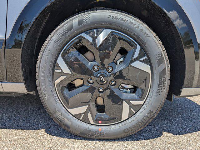 new 2025 Kia Niro EV car, priced at $29,139