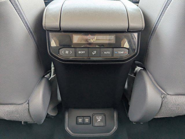 used 2021 Toyota Highlander Hybrid car, priced at $34,996
