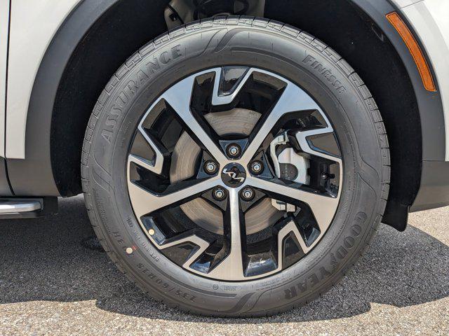 new 2025 Kia Sportage Hybrid car, priced at $30,561