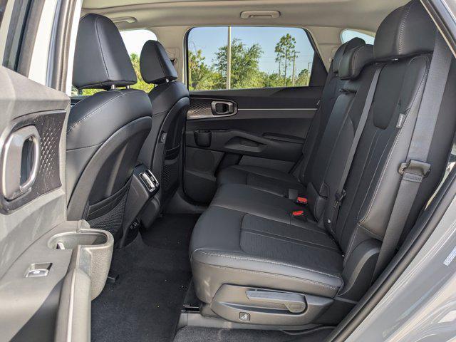 new 2025 Kia Sorento car, priced at $33,150