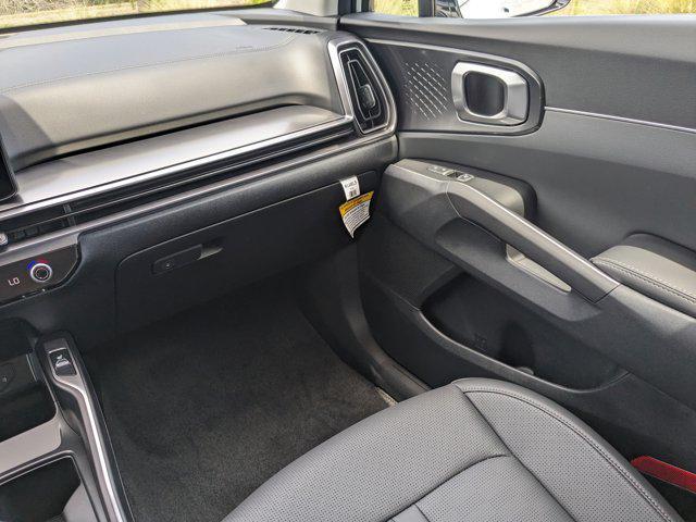 new 2025 Kia Sorento car, priced at $32,756