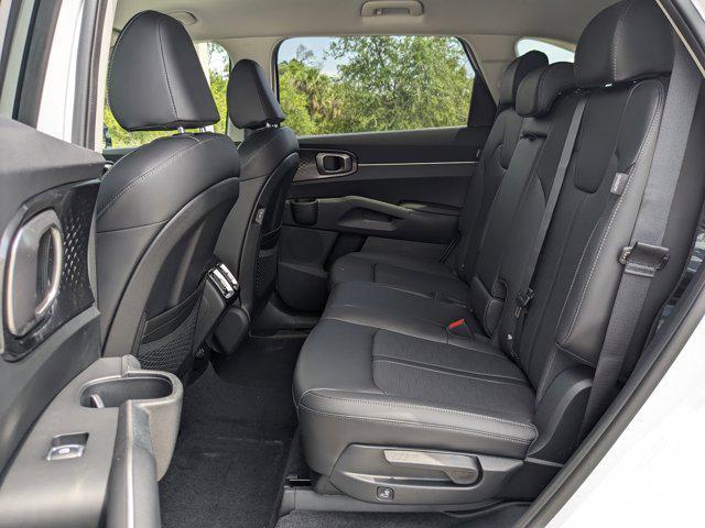 new 2025 Kia Sorento car, priced at $32,756