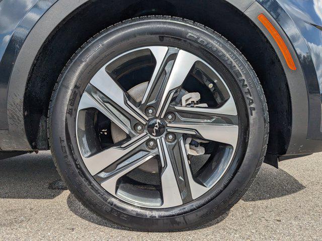 used 2024 Kia Sorento Plug-In Hybrid car, priced at $39,991