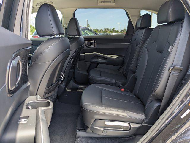 new 2025 Kia Sorento car, priced at $33,468