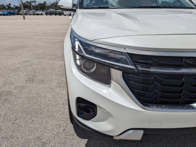 new 2025 Kia Seltos car, priced at $23,350