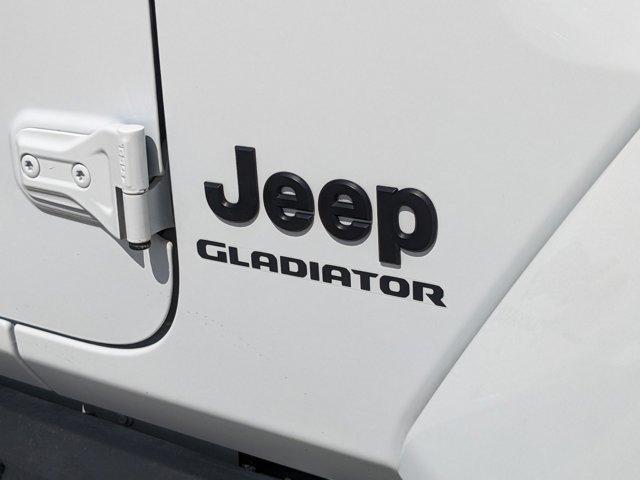 used 2022 Jeep Gladiator car, priced at $29,998