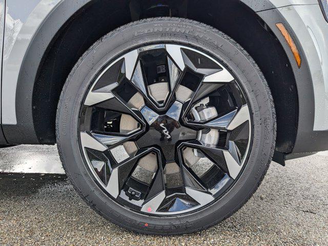 new 2025 Kia Sorento car, priced at $32,504