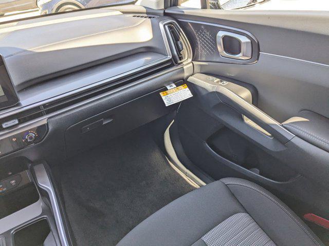new 2025 Kia Sorento car, priced at $28,375