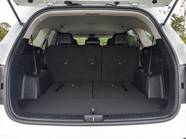 new 2025 Kia Sorento car, priced at $32,756