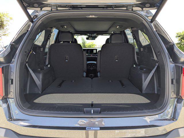 new 2025 Kia Sorento Hybrid car, priced at $41,599
