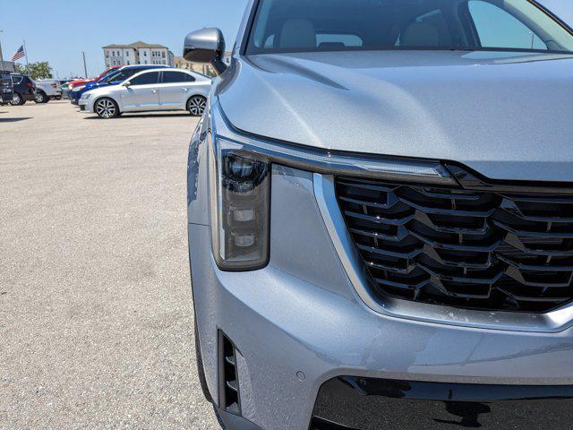 new 2025 Kia Sorento car, priced at $33,009