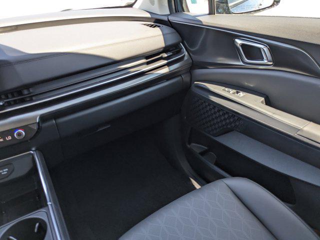 new 2025 Kia Carnival car, priced at $41,404