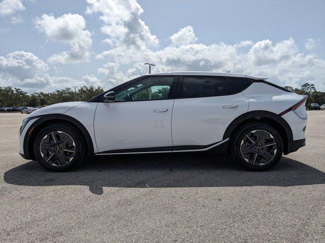 new 2025 Kia EV6 car, priced at $39,674