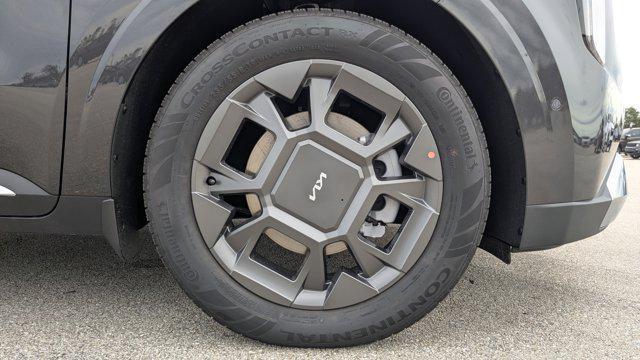 new 2026 Kia Carnival car, priced at $42,614