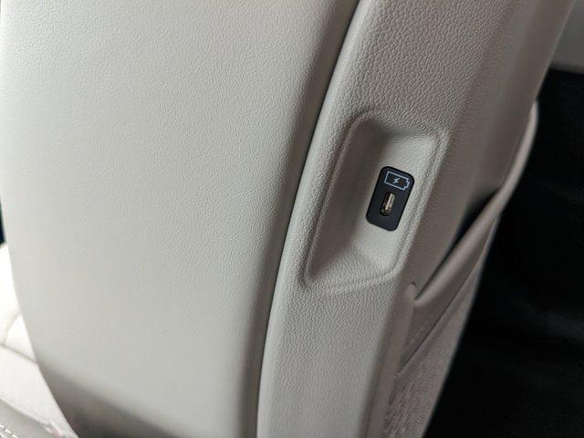 new 2025 Kia Sorento car, priced at $32,320