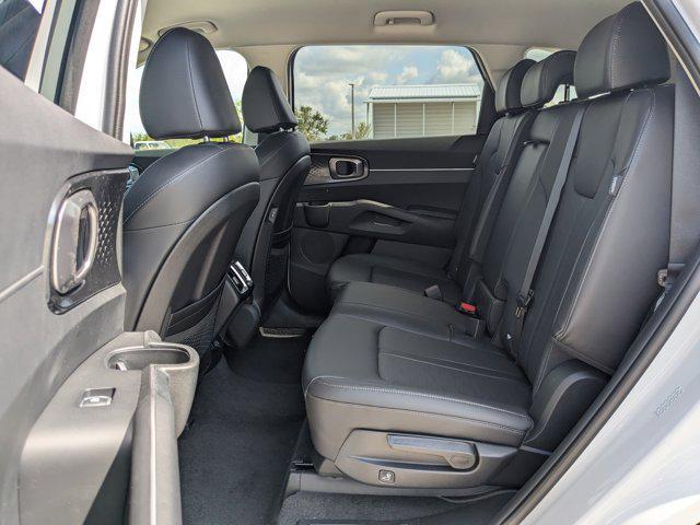 new 2025 Kia Sorento car, priced at $32,756