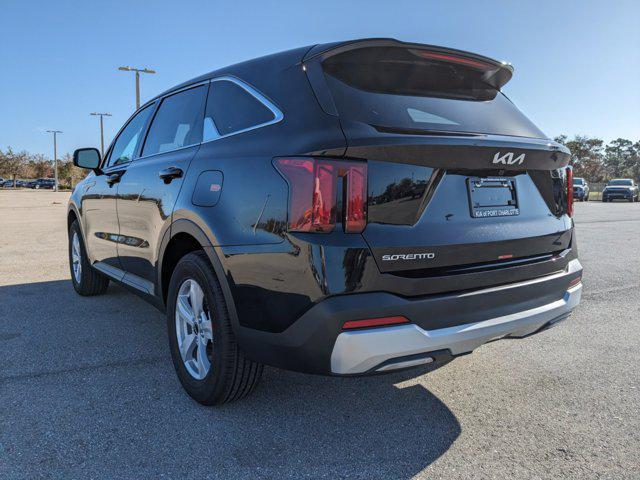 new 2025 Kia Sorento car, priced at $32,582