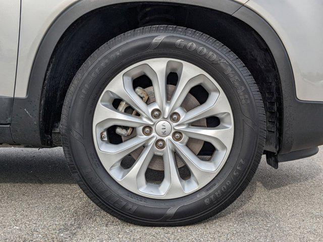 used 2014 Kia Sorento car, priced at $9,291