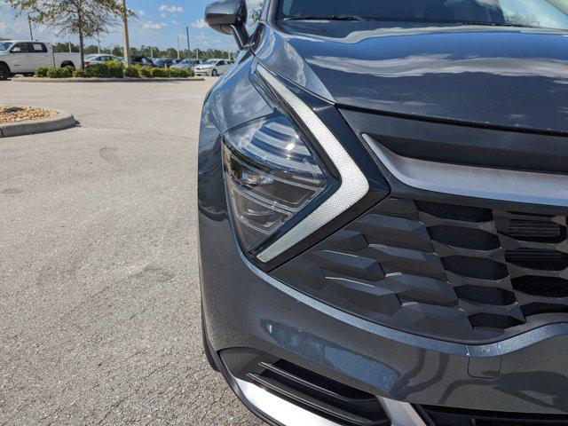 new 2025 Kia Sportage car, priced at $25,876
