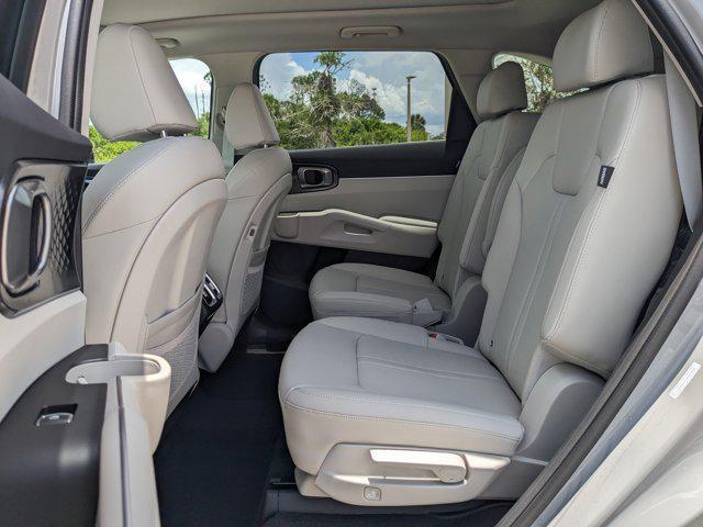 new 2025 Kia Sorento car, priced at $35,449