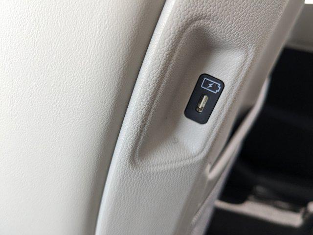 new 2025 Kia Sorento car, priced at $32,140