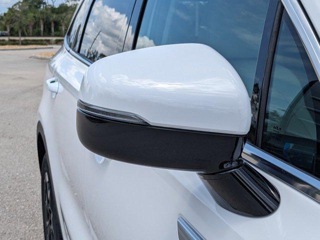 new 2025 Kia Sorento car, priced at $32,140
