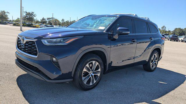 used 2021 Toyota Highlander car, priced at $24,888