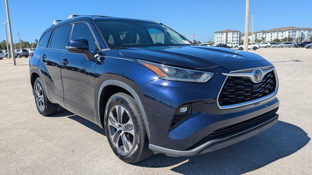 used 2021 Toyota Highlander car, priced at $24,888