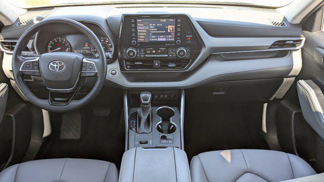 used 2021 Toyota Highlander car, priced at $24,888