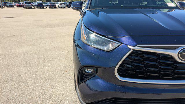 used 2021 Toyota Highlander car, priced at $24,888