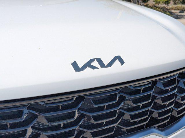 new 2025 Kia Sorento car, priced at $32,140