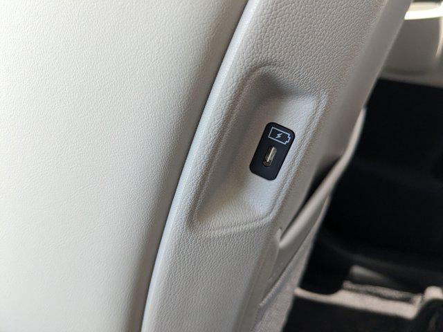 new 2025 Kia Sorento car, priced at $31,832