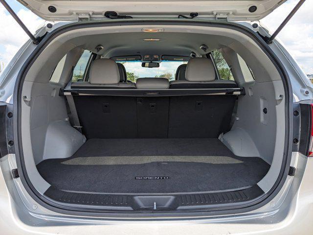 used 2015 Kia Sorento car, priced at $9,888