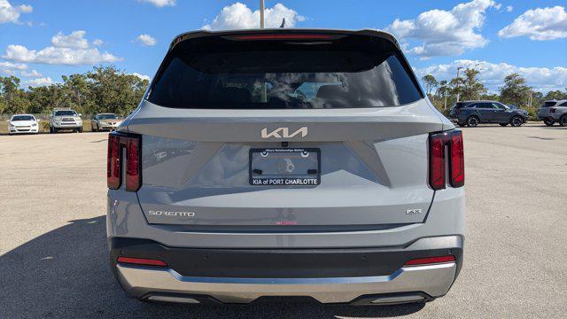 used 2025 Kia Sorento car, priced at $31,490