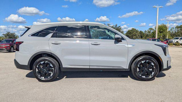 used 2025 Kia Sorento car, priced at $31,490