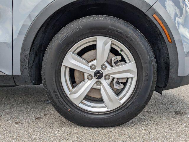 used 2023 Kia Sorento car, priced at $22,495