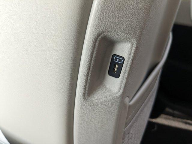 new 2025 Kia Sorento car, priced at $32,916