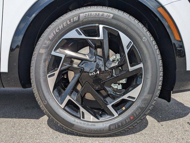 new 2025 Kia Sportage car, priced at $32,537